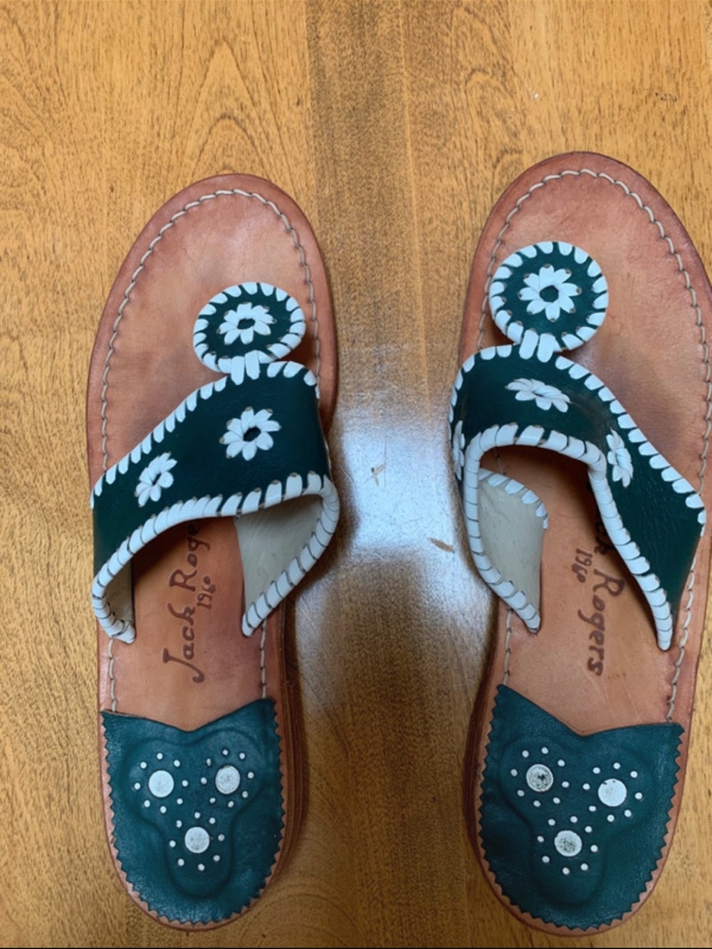 Jack Roger’s Green and White Leather Sandals size 9